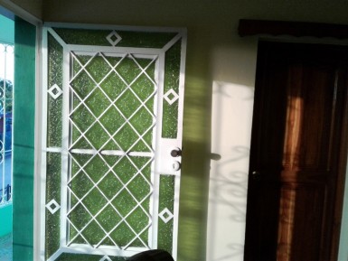 Biplanta de 2 habitaciones en venta en Lotería, Cotorro, La Habana