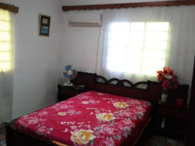 Biplanta de 2 habitaciones en venta en Lotería, Cotorro, La Habana