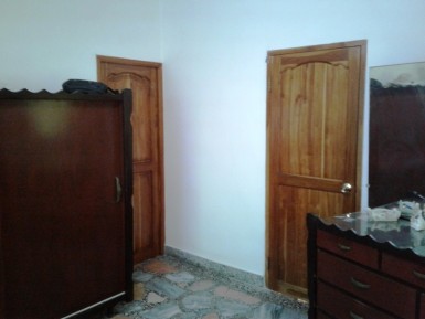 Biplanta de 2 habitaciones en venta en Lotería, Cotorro, La Habana