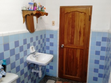 Biplanta de 2 habitaciones en venta en Lotería, Cotorro, La Habana