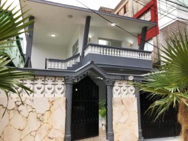 Casa Independiente de 7 habitaciones en venta en Nuevo Vedado, Plaza de la Revolución, La Habana