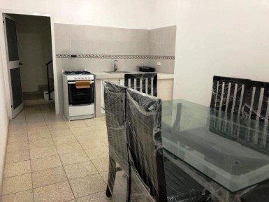 Casa Independiente de 7 habitaciones en venta en Nuevo Vedado, Plaza de la Revolución, La Habana