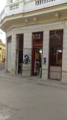 Casa Colonial de 2 habitaciones en venta en Catedral, Habana Vieja, La Habana