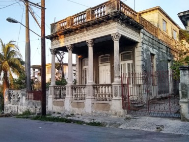 Duplex with 5 bedrooms for sale in Cerro, La Habana