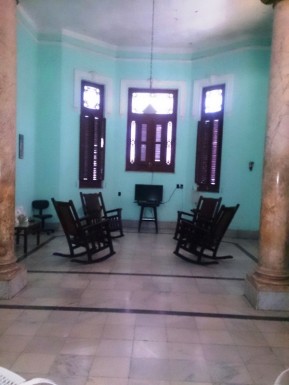 Casa Independiente de 7 habitaciones en venta en Diez de Octubre, La Habana