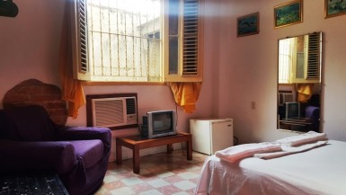 Casa Independiente de 4 habitaciones en venta en Plaza de la Revolución, La Habana