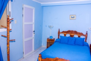Casa Independiente de 5 habitaciones en venta en Vedado, Plaza de la Revolución, La Habana