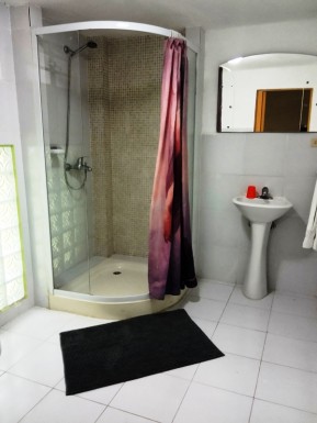 Casa Independiente de 5 habitaciones en venta en Vedado, Plaza de la Revolución, La Habana