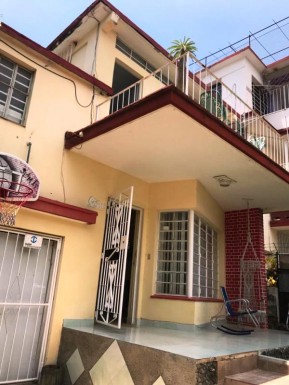 Duplex with 5 bedrooms for sale in Almendares, Playa, La Habana