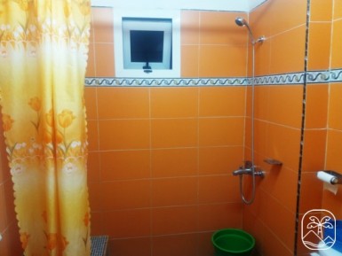 Biplanta de 2 habitaciones en venta en Marianao, La Habana