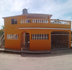 Duplex with 6 bedrooms for exchange in Jaimanitas, Playa, La Habana