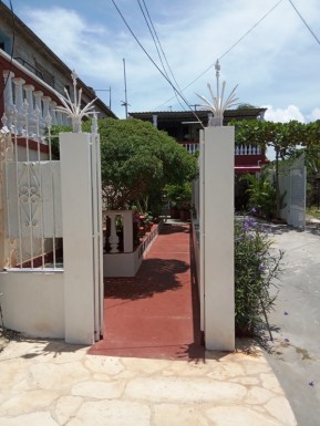 Detached House with 4 bedrooms for sale in Santa Fe, Playa, La Habana