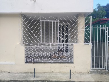 Casa de 3 habitaciones en venta en Nuevo Vedado, Plaza de la Revolución, La Habana
