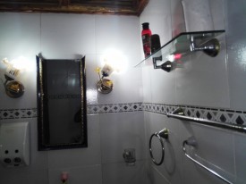 House with 4 bedrooms for sale in Colón, Centro Habana, La Habana - Thumbnail 8