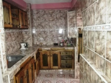House with 4 bedrooms for sale in Colón, Centro Habana, La Habana