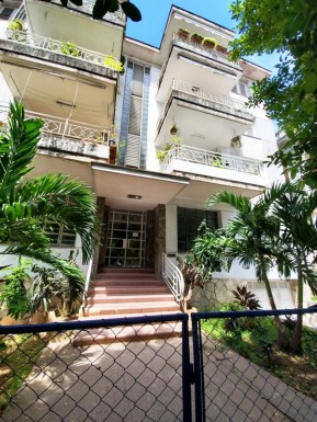 Apartamento de 3 habitaciones en venta en Vedado, Plaza de la Revolución, La Habana