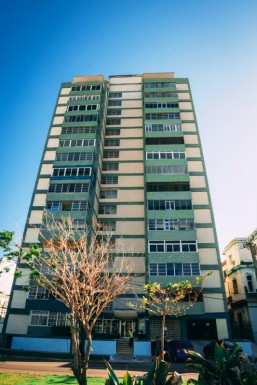 Apartamento de 4 habitaciones en venta en Vedado, Plaza de la Revolución, La Habana