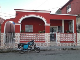 Casa Independiente de 3 habitaciones en venta en Cerro, La Habana - Miniatura 1