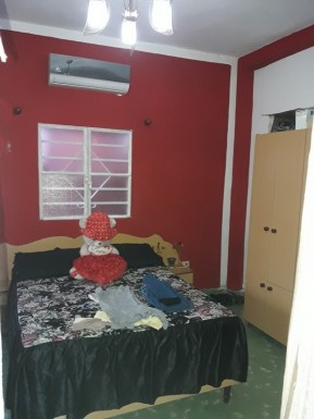 Casa Independiente de 3 habitaciones en venta en Cerro, La Habana