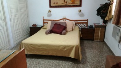 Duplex with 2 bedrooms for sale in Nuevo Vedado, Plaza de la Revolución, La Habana