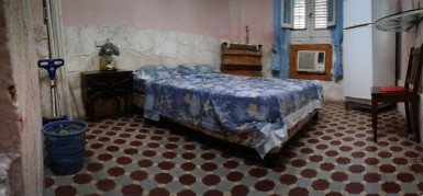 Biplanta de 4 habitaciones en venta en Vedado, Plaza de la Revolución, La Habana