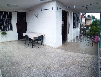 Casa de 4 habitaciones en venta en Lotería, Cotorro, La Habana