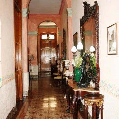 Casa Colonial de 8 habitaciones en venta en Vedado, Plaza de la Revolución, La Habana