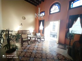 Casa Colonial de 1 habitación en venta en Centro Habana, La Habana