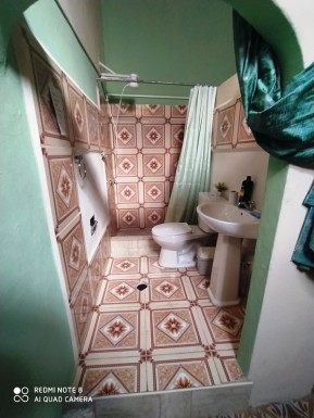 Casa Colonial de 1 habitación en venta en Centro Habana, La Habana
