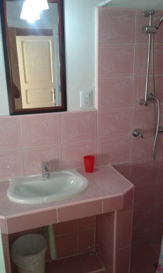 Casa Colonial de 5 habitaciones en venta en Cayo Hueso, Centro Habana, La Habana