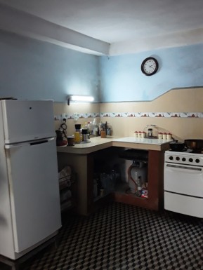 Casa de 2 habitaciones en venta en Las Cañas, Cerro, La Habana