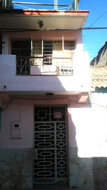Duplex with 4 bedrooms for sale in Pilar - Atarés, Cerro, La Habana