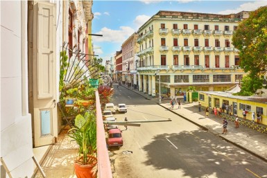 Casa Colonial de 4 habitaciones en venta en Centro Habana, La Habana