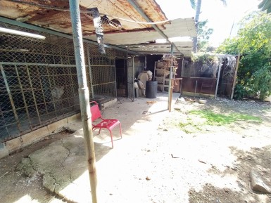 Casa de Campo de 2 habitaciones en venta en Las Cañas, Cerro, La Habana