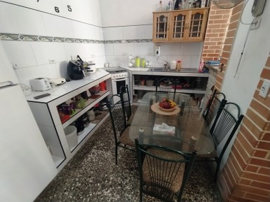 Colonial with 5 bedrooms for sale in San Leopoldo, Centro Habana, La Habana