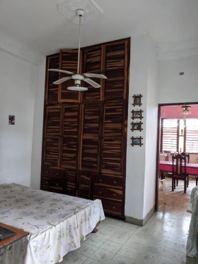 Duplex with 8 bedrooms for sale in Villa I, Guanabacoa, La Habana