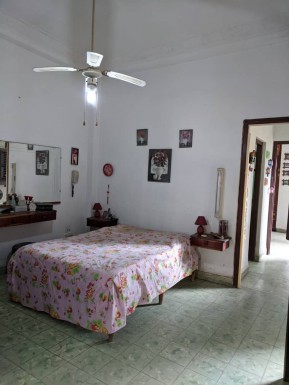 Duplex with 8 bedrooms for sale in Villa I, Guanabacoa, La Habana