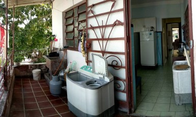 Duplex with 8 bedrooms for sale in Villa I, Guanabacoa, La Habana
