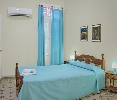 Biplanta de 5 habitaciones en venta en Vedado, Plaza de la Revolución, La Habana
