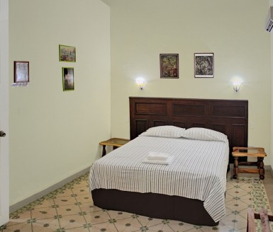 Biplanta de 5 habitaciones en venta en Vedado, Plaza de la Revolución, La Habana