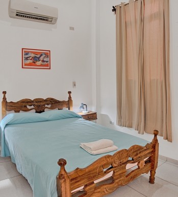 Biplanta de 5 habitaciones en venta en Vedado, Plaza de la Revolución, La Habana