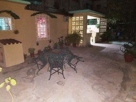 Detached House with 2 bedrooms for exchange in Cubanacán, Playa, La Habana - 10