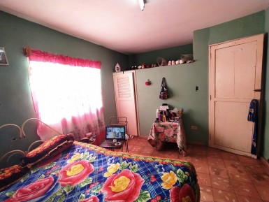 Casa de 3 habitaciones en venta en Cruz Verde, Cotorro, La Habana