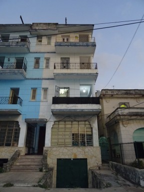 Apartamento de 4 habitaciones en venta en Vedado, Plaza de la Revolución, La Habana