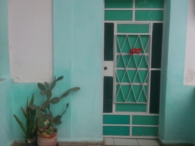 Casa de 2 habitaciones en venta en Los Quemados, Marianao, La Habana
