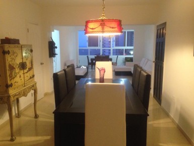 Apartamento de 3 habitaciones en venta en Vedado - Malecón, Plaza de la Revolución, La Habana
