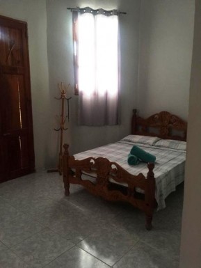 Biplanta de 4 habitaciones en venta en Vedado, Plaza de la Revolución, La Habana