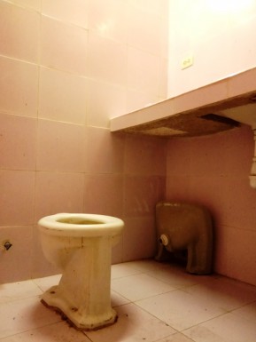 Detached House with 4 bedrooms for exchange in Kholy, Playa, La Habana