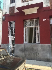 House with 3 bedrooms for sale in Cayo Hueso, Centro Habana, La Habana - Thumbnail 1