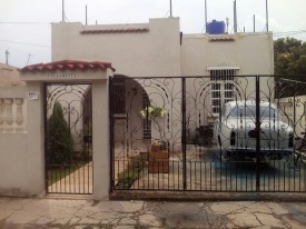 Detached House with 4 bedrooms for sale in Los Quemados, Marianao, La Habana